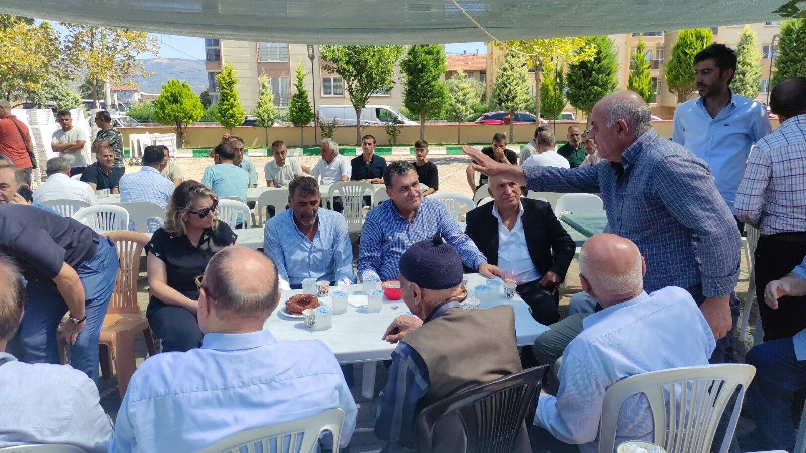 Ardahan Belediye Başkanı'nın şoförü Güntay Hoş toprağa verildi: Tabutunu başkanlar taşıdı - 2. Resim