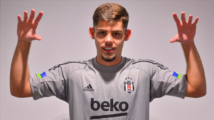 Beşiktaş İspanyol stoperi Francisco Montero ile yollarını ayırdı Beşiktaş İspanyol stoperi Francisco Montero ile yollarını ayırdı - 1. Resim
