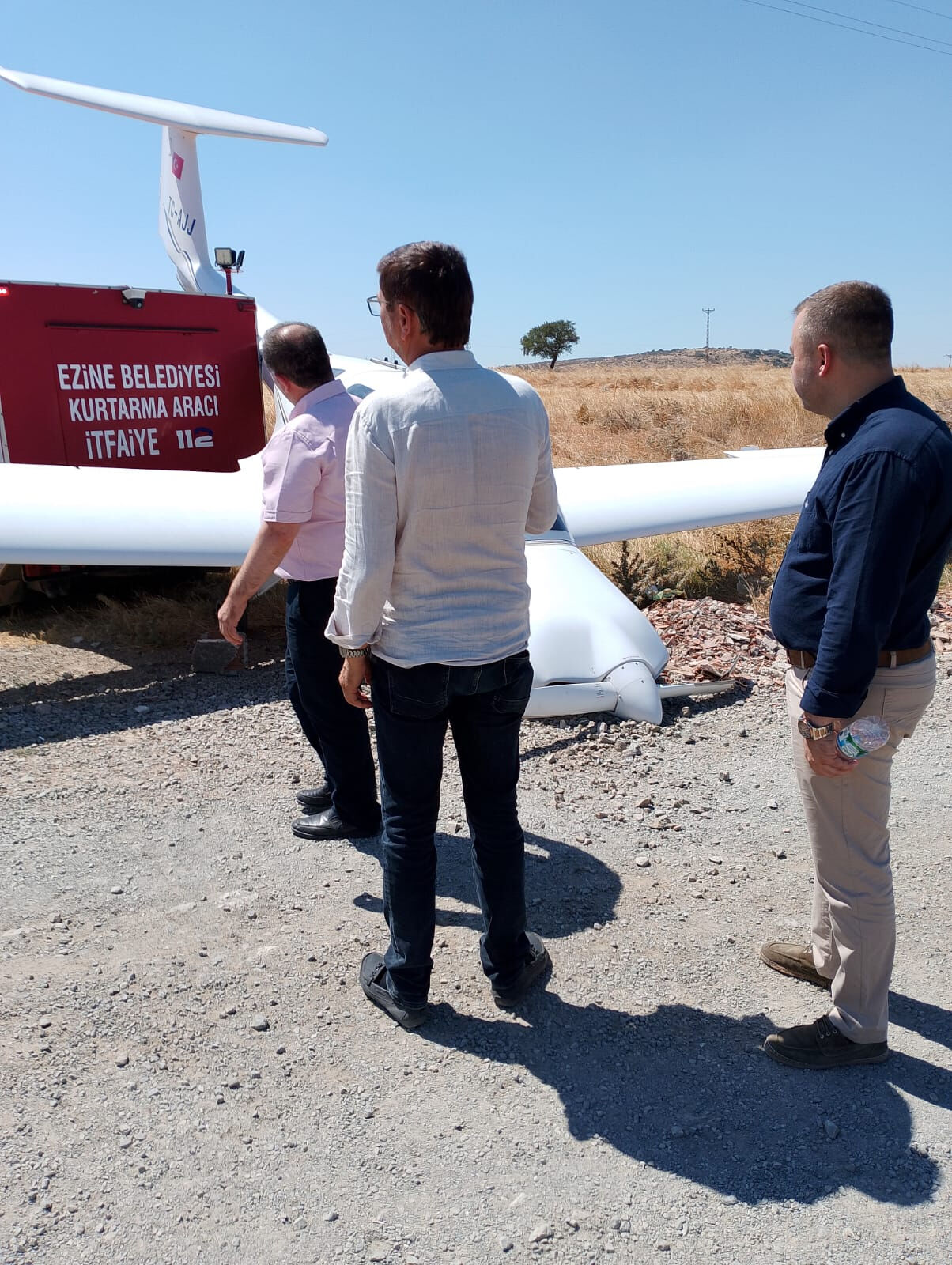 Çanakkale'de eğitim uçağı sert iniş yaptı! 2 pilot yaralandı - 2. Resim