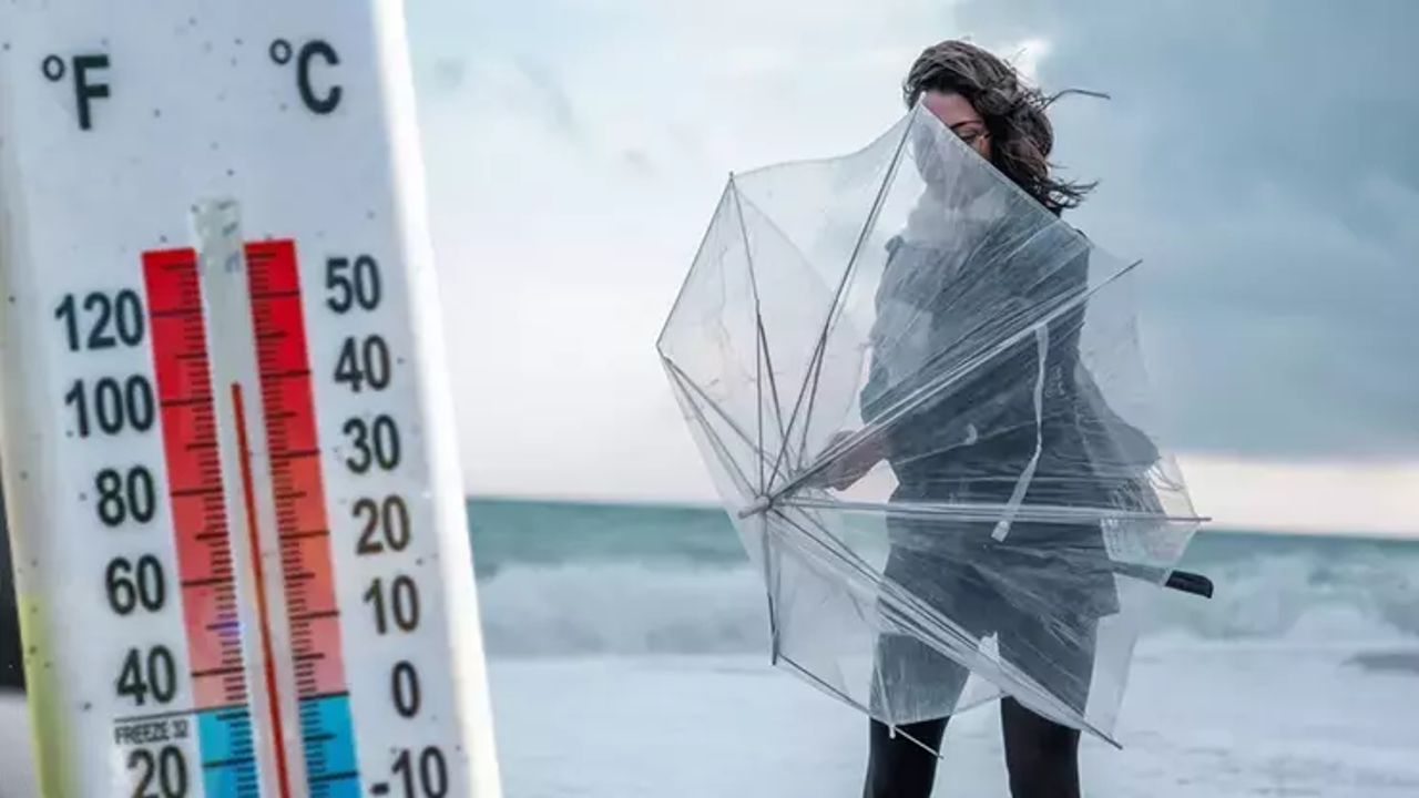 Meteoroloji İstanbul, İzmir ve çevre illeri uyardı! Sıcaklıklar 10 derece birden düşecek, kuvvetli yağış geliyor Meteoroloji saat vererek uyardı! Yarın havalar nasıl olacak? | Türkiye  Gazetesi