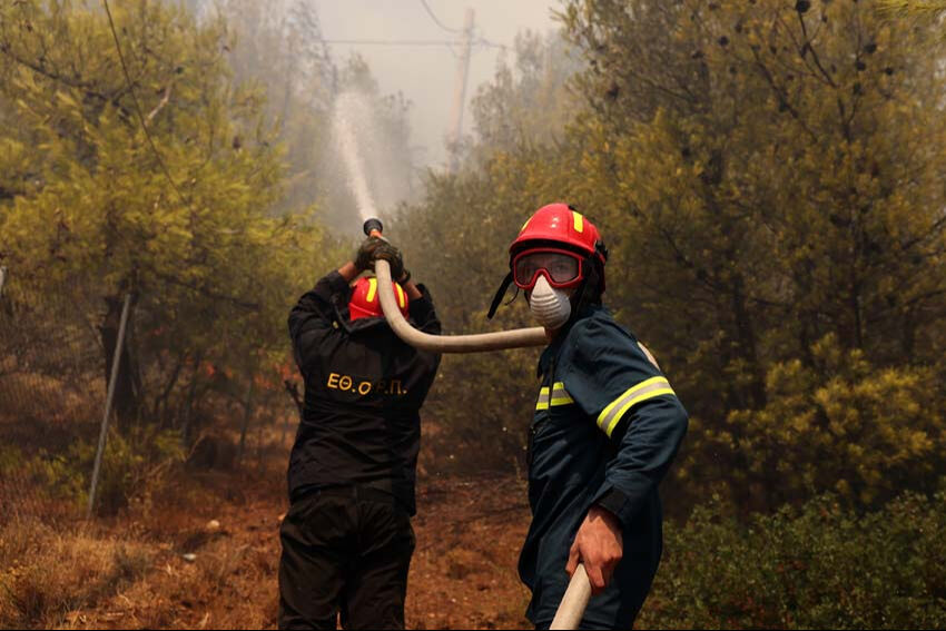 Yunanistan'da yangın krizi! Alevler yıldırım hızıyla yayılıyor - 5. Resim