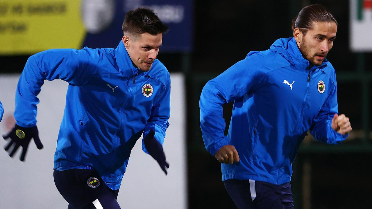 Alex, Fenerbahçeli yıldızları Antalya'ya getirmek için harekete geçti! 2 isme birden teklif - 2. Resim