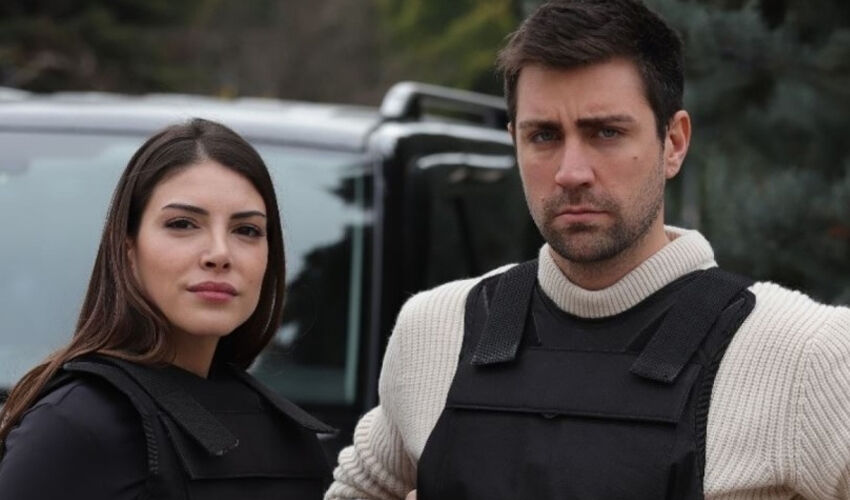 Deniz Baysal yeni dizisi Kalpazan için sarışın oldu! Son haline yorum yağdı - 2. Resim