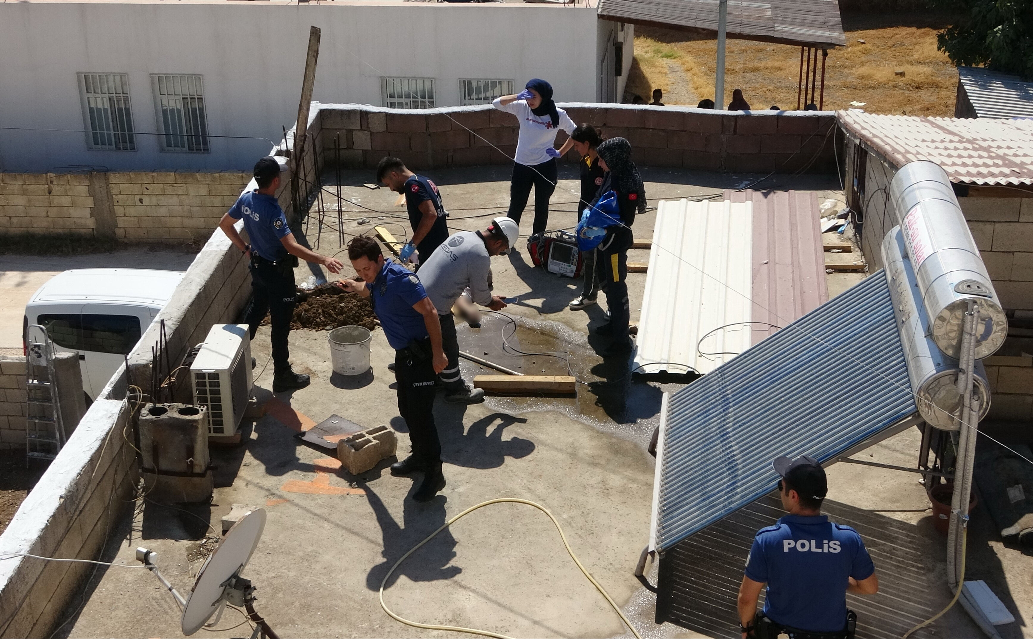 Kahreden elektrik faciası! Boya yaparken akıma kapılan Abdurrahman Atlı hayatını kaybetti - 3. Resim