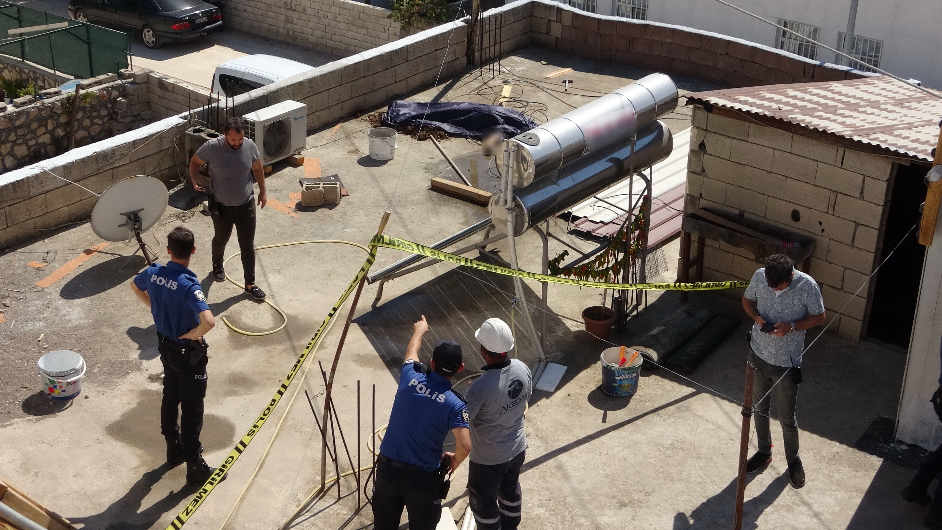 Kahreden elektrik faciası! Boya yaparken akıma kapılan Abdurrahman Atlı hayatını kaybetti - 2. Resim