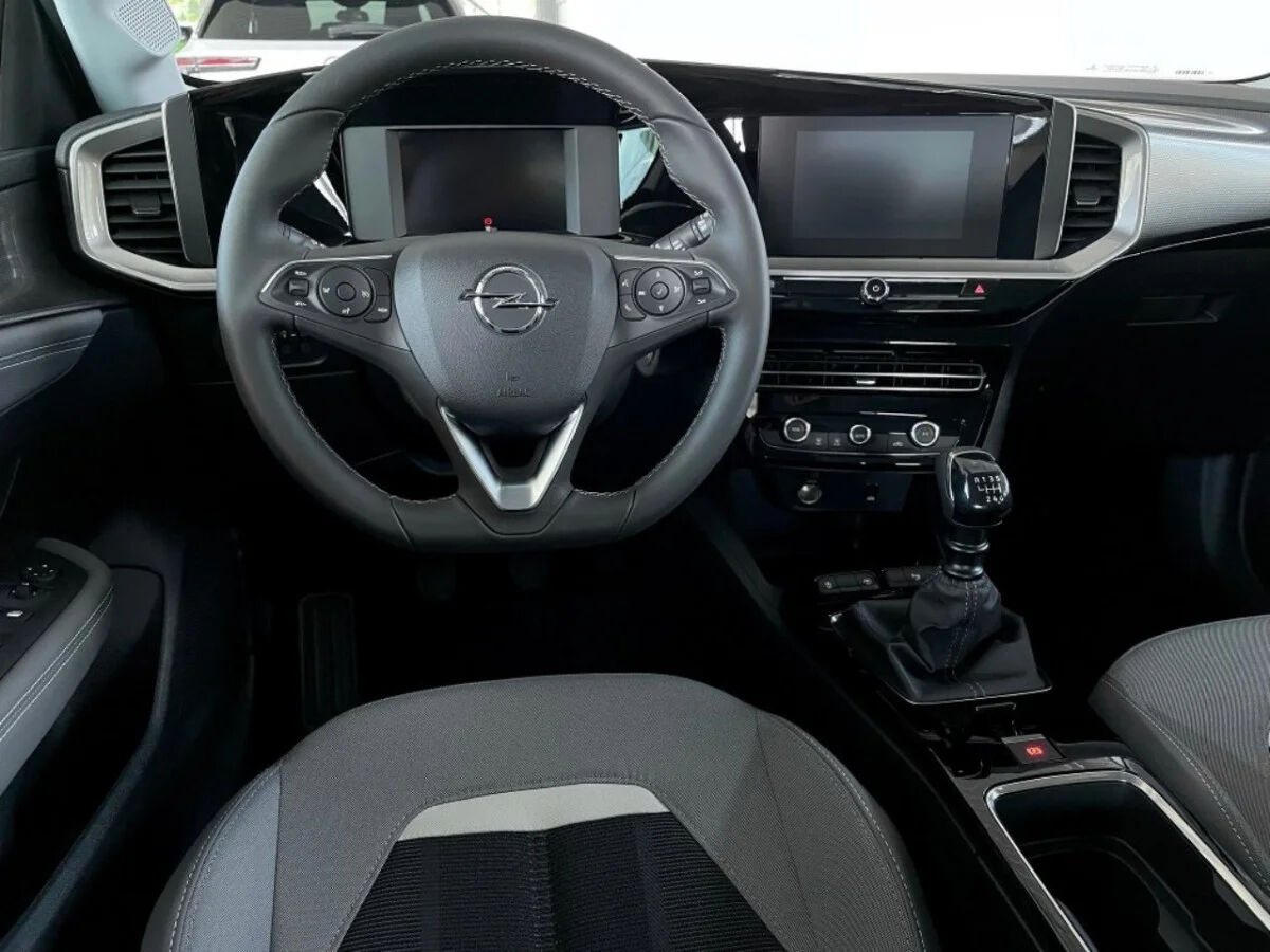 Opel'in premium modelinin fotoğrafları sızdırıldı! 2025 model Opel Mokka nasıl görünüyor? - 3. Resim