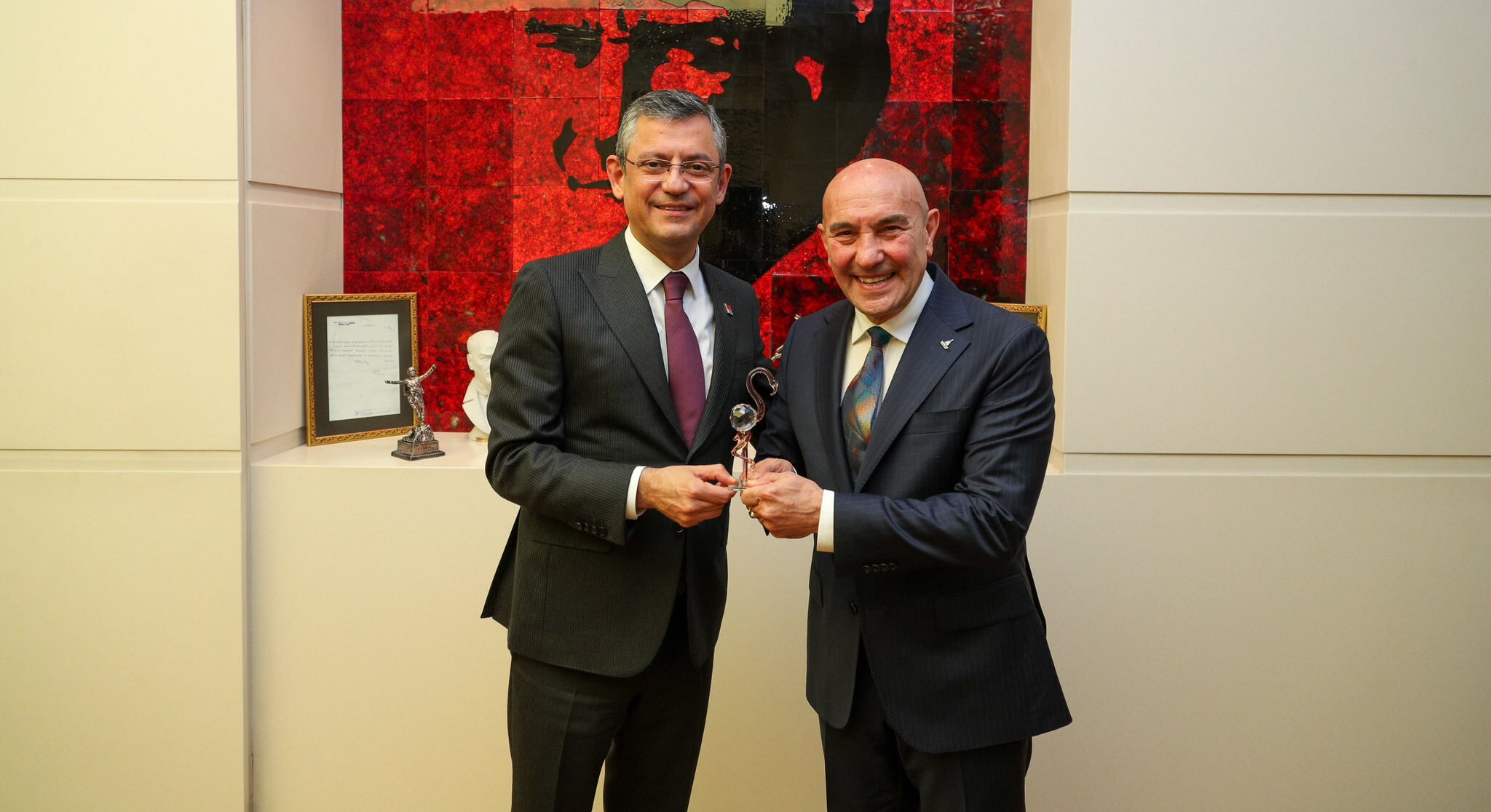 Özgür Özel'e rakip mi olacak? Tunç Soyer'den adaylık iddialarına cevap - 1. Resim