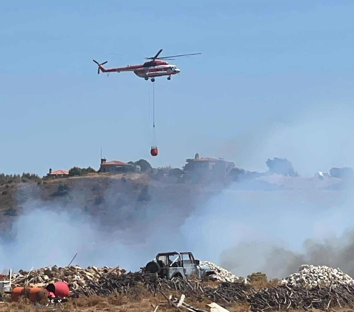 Bozcaada'da ziraat arazisinde yangın çıktı! Çanakkale ve çevresinden hava araçları bölgeye yönlendirildi - 6. Resim