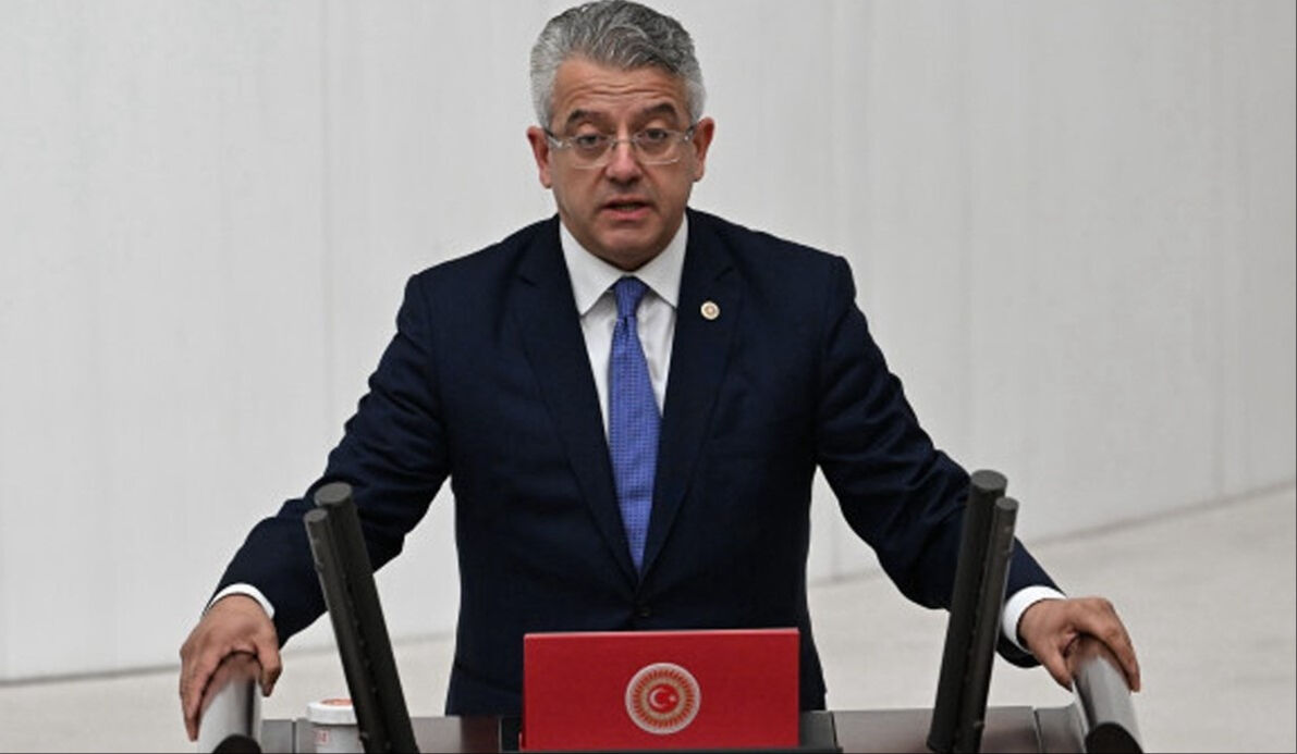 Cumhurbaşkanı Erdoğan tek tek duyurdu! İşte AK Parti'ye geçen 15 isim Cumhurbaşkanı Erdoğan tek tek duyurdu! İşte AK Parti'ye geçen 17 isim - 3. Resim