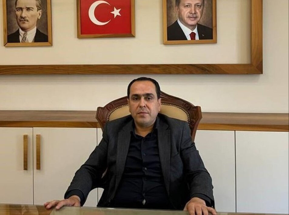 Cumhurbaşkanı Erdoğan tek tek duyurdu! İşte AK Parti'ye geçen 15 isim Cumhurbaşkanı Erdoğan tek tek duyurdu! İşte AK Parti'ye geçen 17 isim - 13. Resim