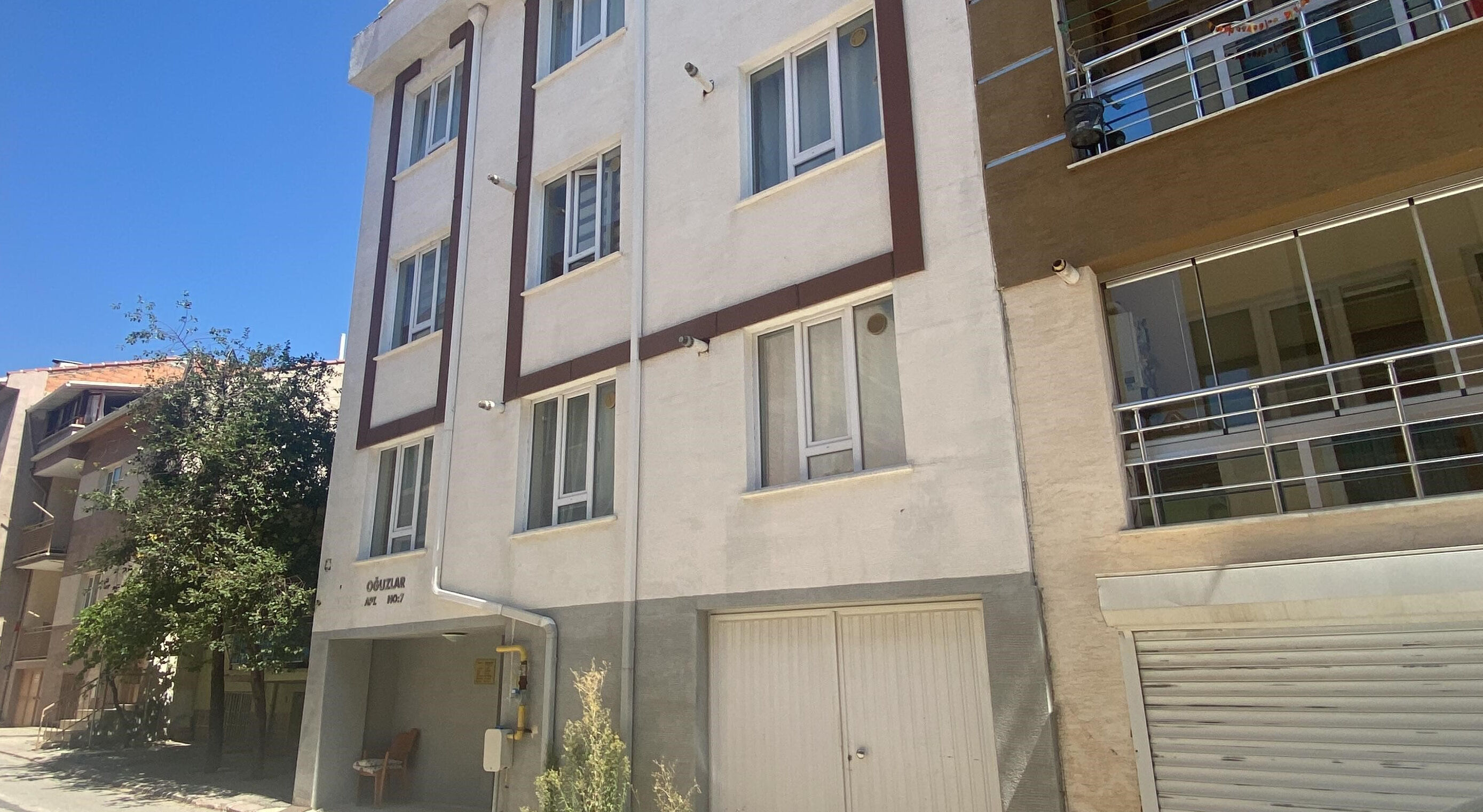 Genç kadın evinde ölü bulundu! En yakını tutuklandı - 2. Resim