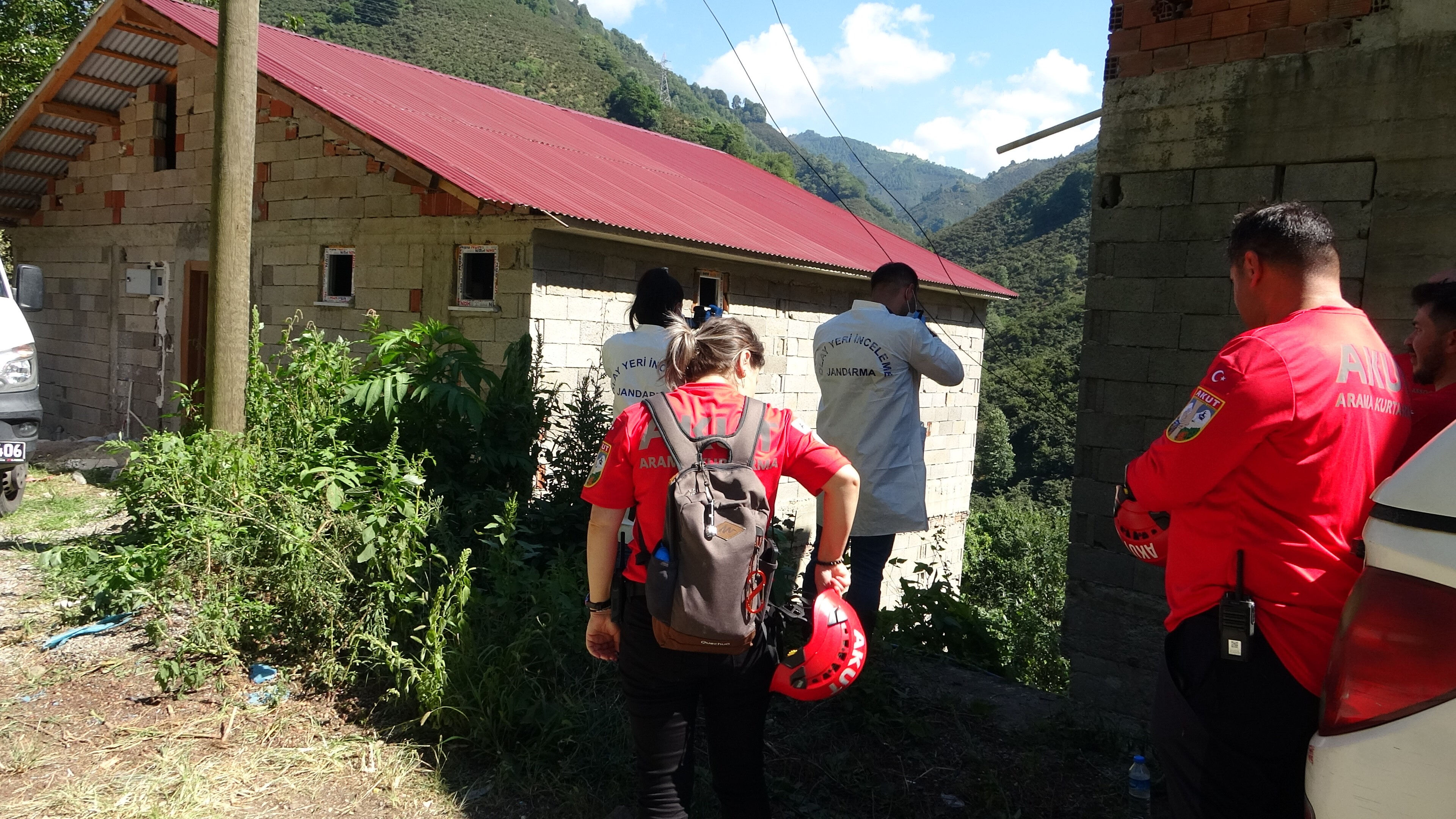 Giresun'da kayıp olarak aranan kadının derede cesedi bulundu Giresun'da kayıp olarak aranan kadının derede cesedi bulundu - 2. Resim