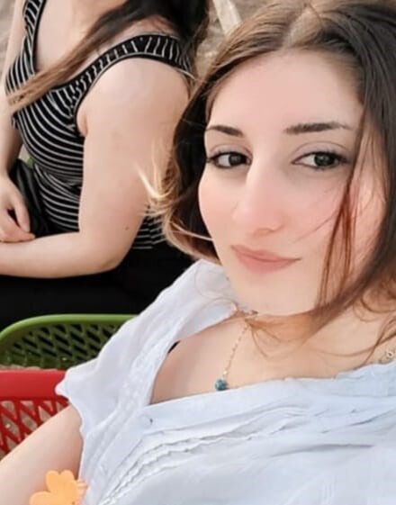 Dere yatağında ölü bulunan Sezen Sarısaray toprağa verildi - 1. Resim