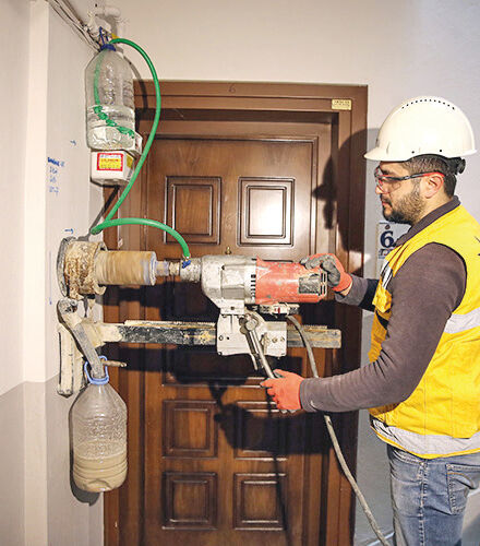 Ev sahibi deprem testine izin vermiyor! İstanbul’da 79 bin binada büyük risk Ev sahibi deprem testine izin vermiyor! İstanbul’da 79 bin binada büyük risk - 1. Resim