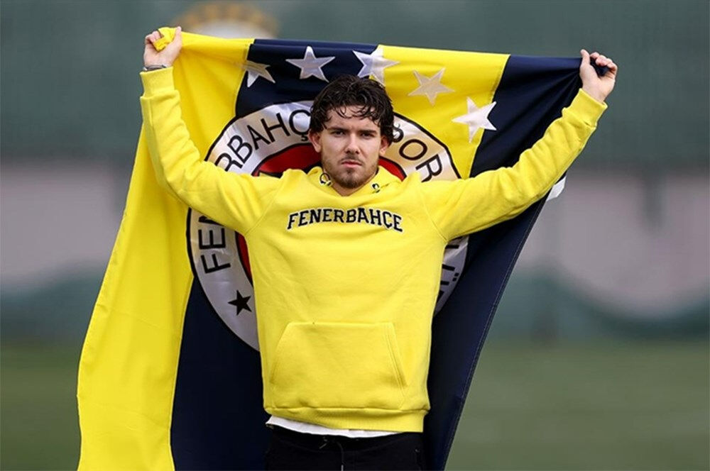 Ferdi Kadıoğlu ayrılık kararını Fenerbahçe'ye bildirdi! İşte yeni takımı Ferdi Kadıoğlu ayrılık kararını Fenerbahçe'ye bildirdi! İşte yeni takımı - 2. Resim
