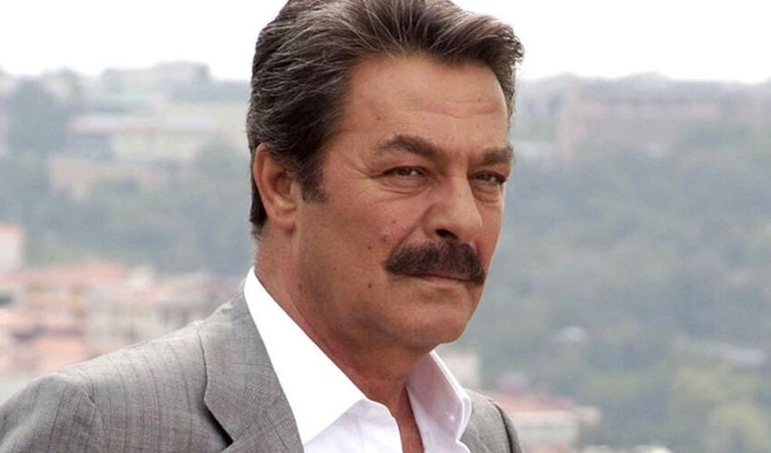 Kadir İnanır felç mi kaldı? Jülide Kural’dan cevap gecikmedi, İbrahim Tatlıses'ten de paylaşım geldi - 1. Resim