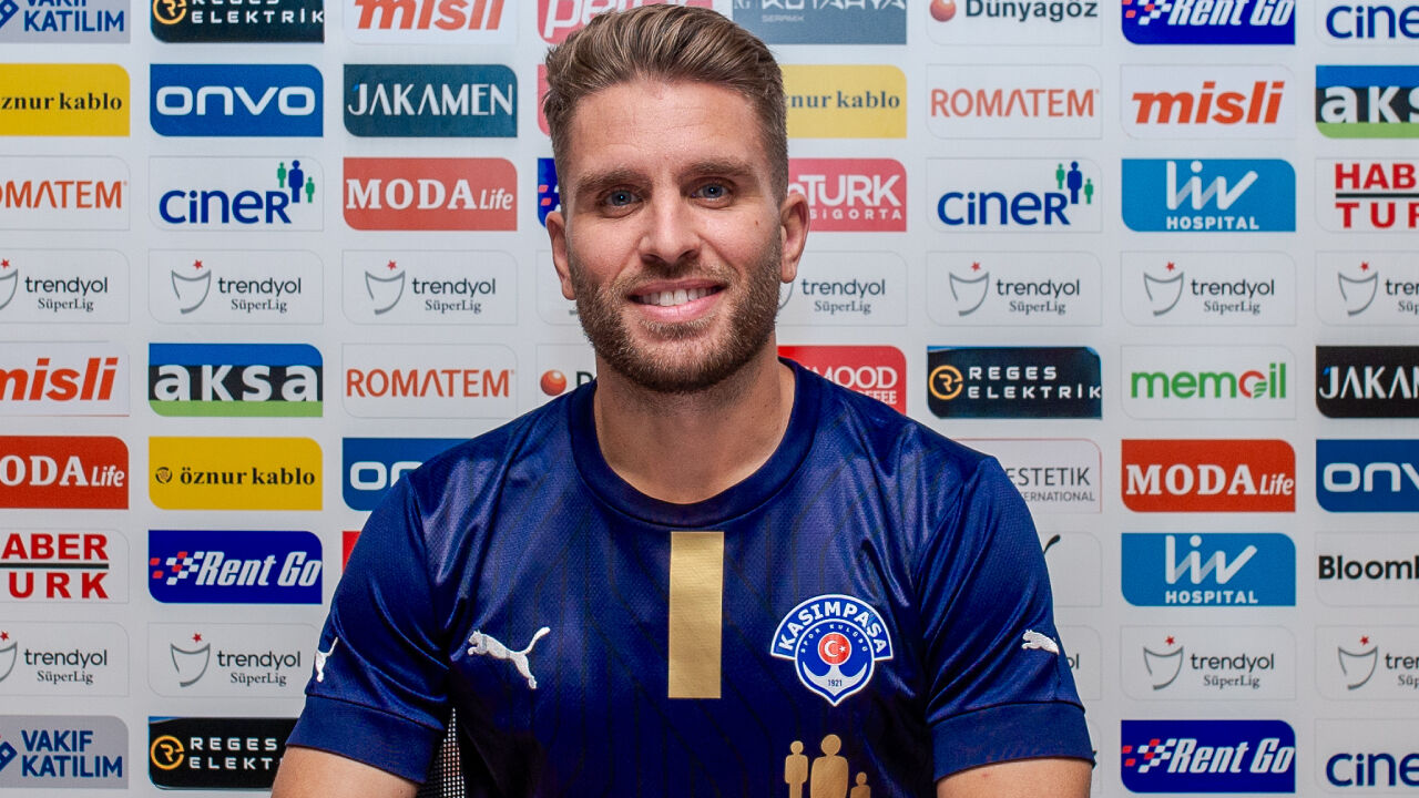 Kevin Rodrigues, Süper Lig'e geri döndü! Portekizli sol bek İstanbul'da - 1. Resim