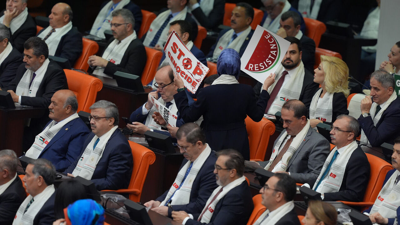 Meclis'te tarihi gün... Filistin Devlet Başkanı Mahmud Abbas'tan dünyaya 'Gazze' mesajı: Ya zafer ya şehadet - 2. Resim