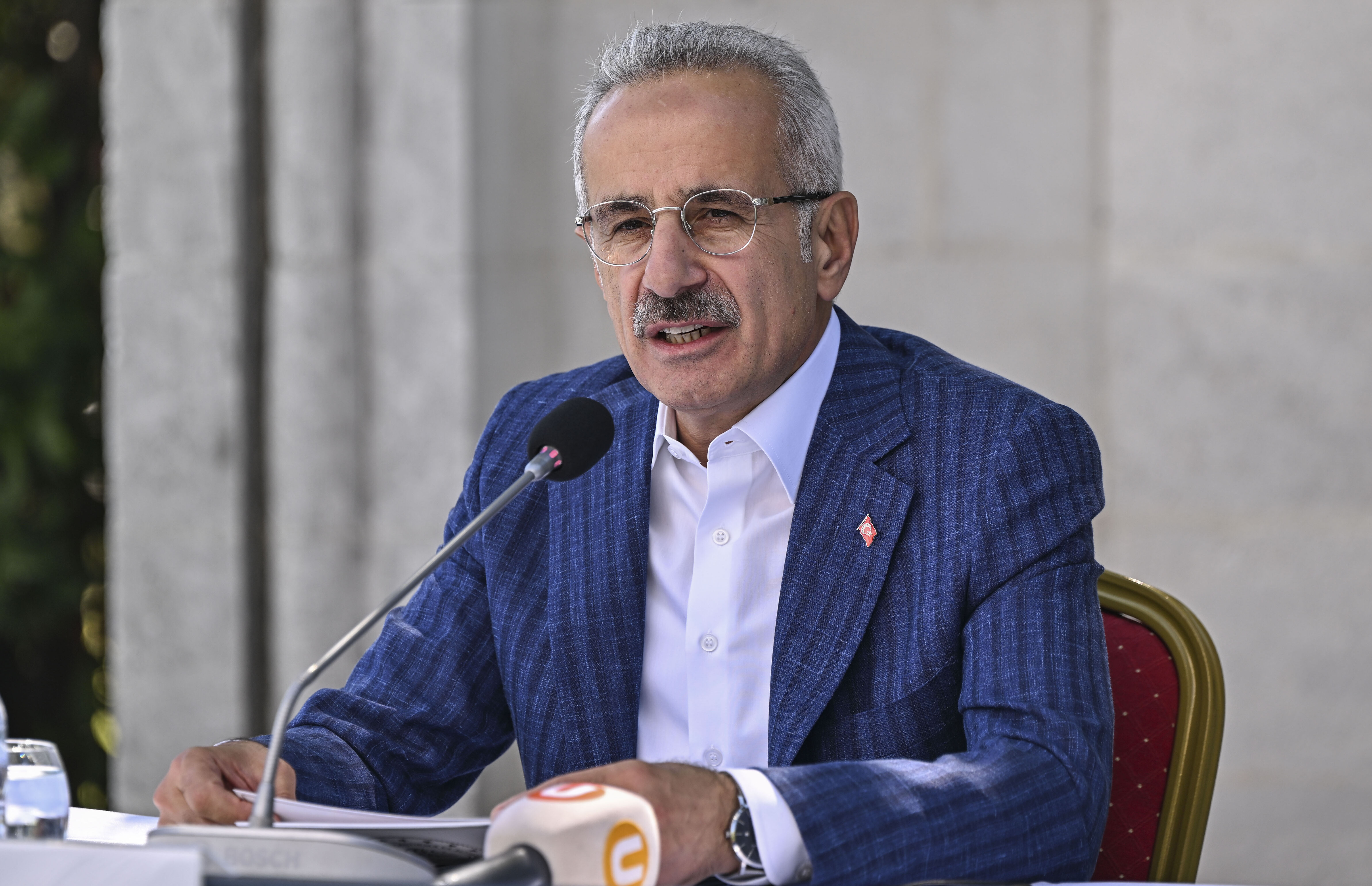 Bakan Uraloğlu'ndan otoyol ve köprü zamlarıyla ilgili açıklama Bakan Uraloğlu'ndan otoyol ve köprü zamlarıyla ilgili açıklama - 1. Resim