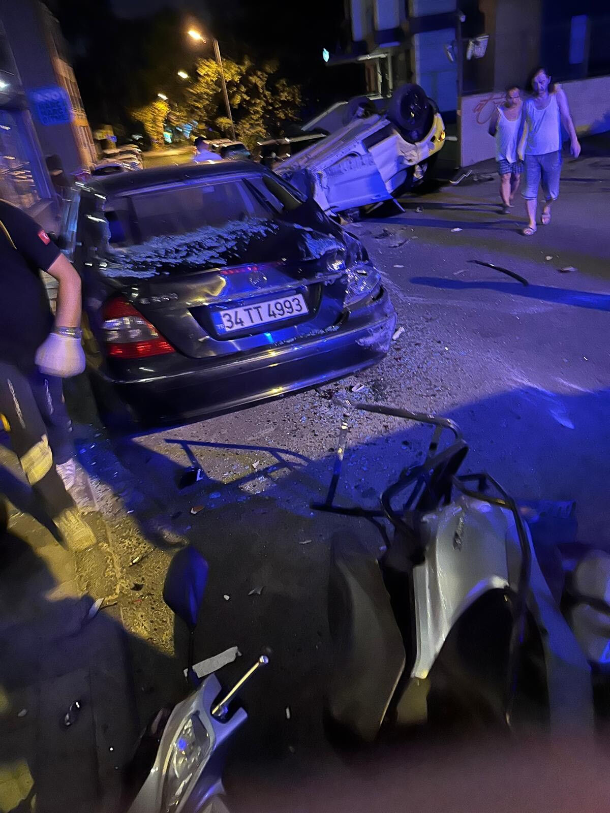 Beşiktaş'ta kadına çarpıp kaçmıştı! Furkan Dağlı tutuklandı Beşiktaş'ta kadına çarpıp kaçmıştı! Furkan Dağlı tutuklandı - 3. Resim