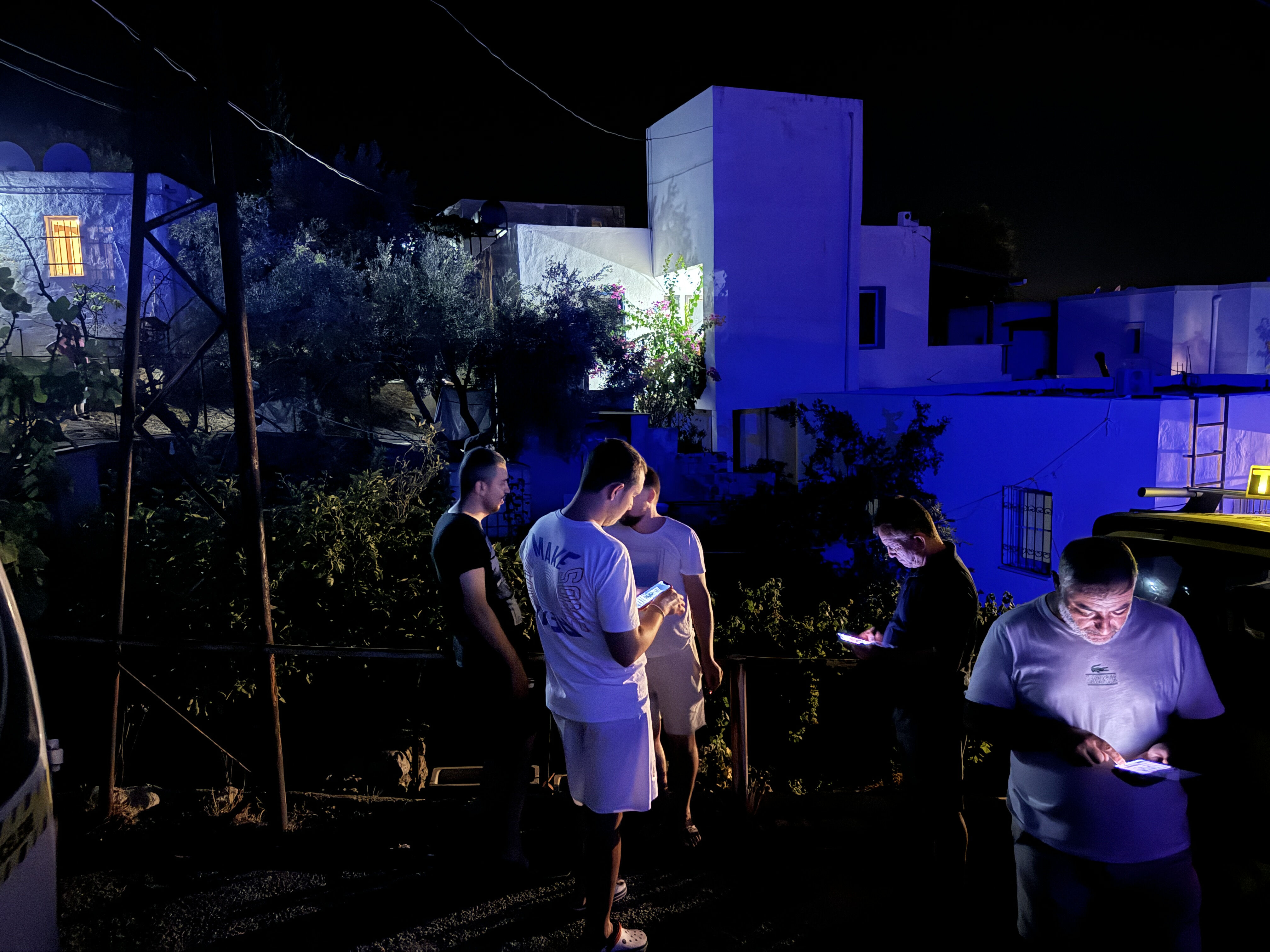 Bodrum'da korku dolu gece! İki kişi delik deşik bulundu, kimlikleri tespit edilemiyor - 1. Resim