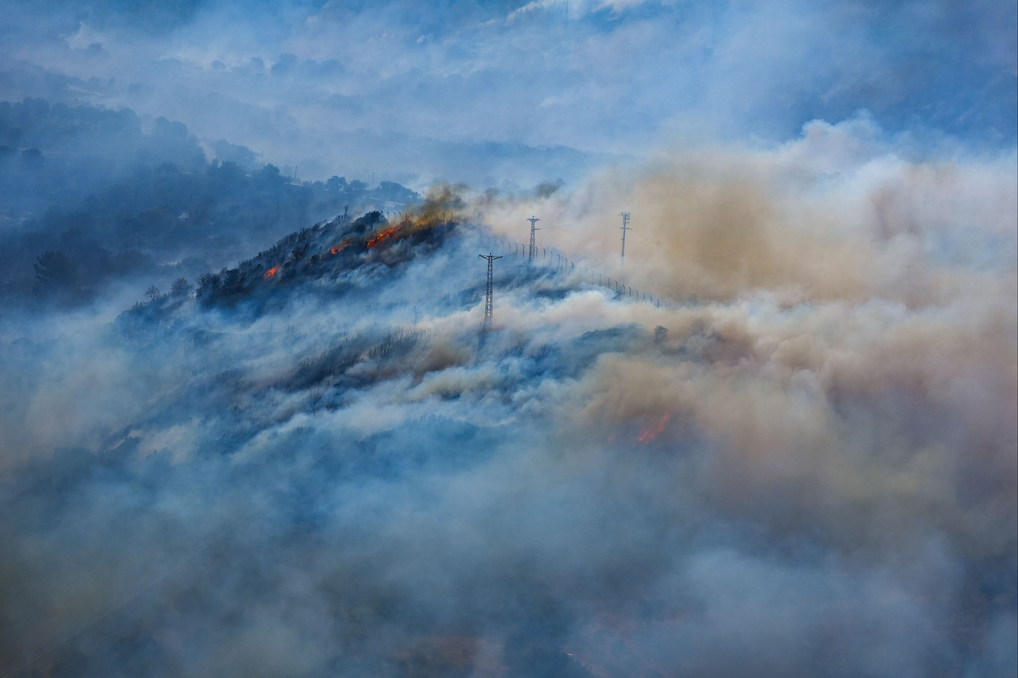 İzmir duman altı! Belediye Başkanı tahliye çağrısı yaptı - 3. Resim
