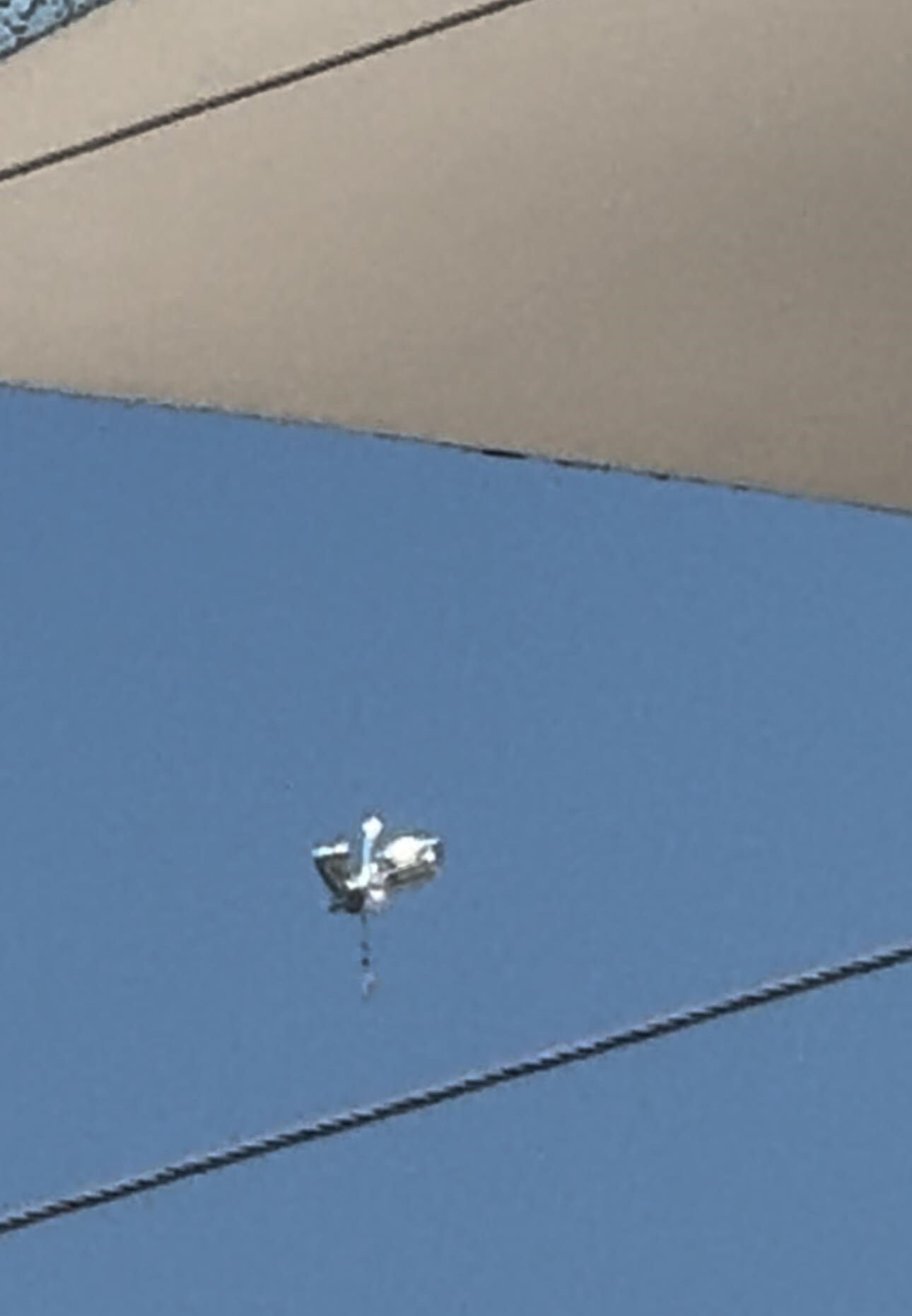 Uçan cismi UFO'ya benzeten gencin heyecanı aracına benzeten vatandaşın heyecan dolu anları kamerada - 2. Resim