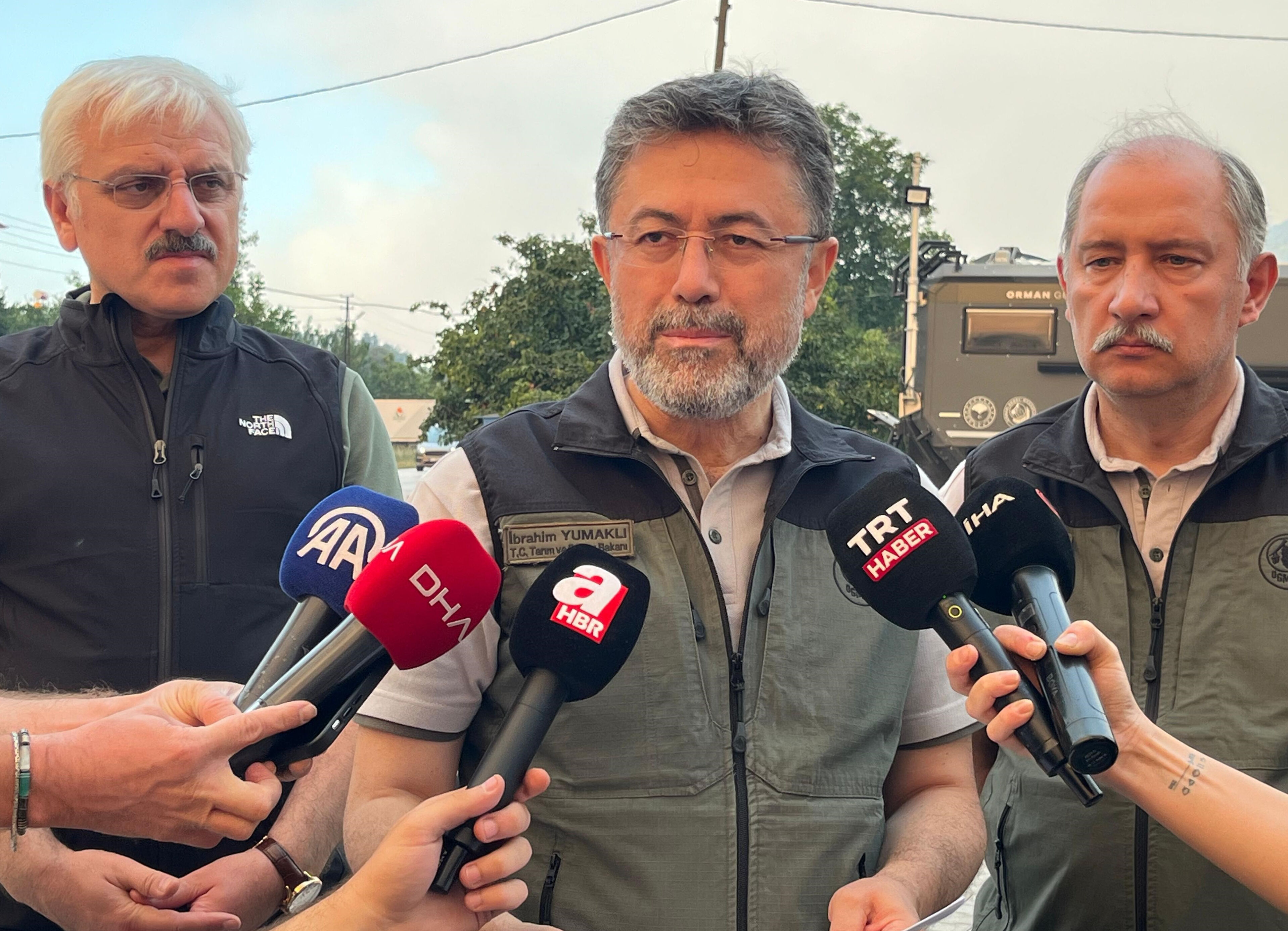 İzmir Karşıyaka yangınının sebebi "piknik ateşi" çıktı - 2. Resim