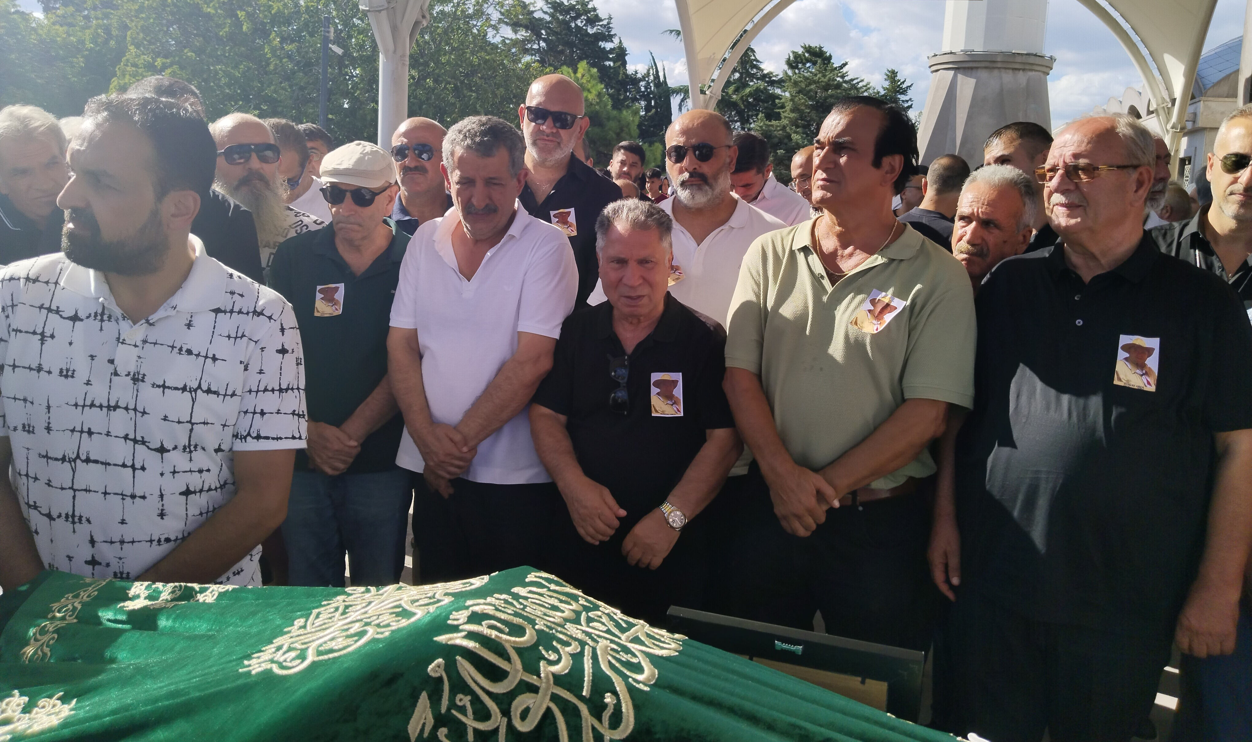 Oyuncu Tuncay Akça son yolculuğuna uğurlandı - 4. Resim
