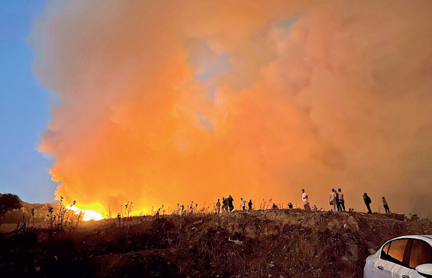 Ciğerlerimiz yandı! Bu manzaranın sebebi: Piknik-sigara-anız Ciğerlerimiz yandı! Bu manzaranın sebebi: Piknik-sigara-anız - 2. Resim
