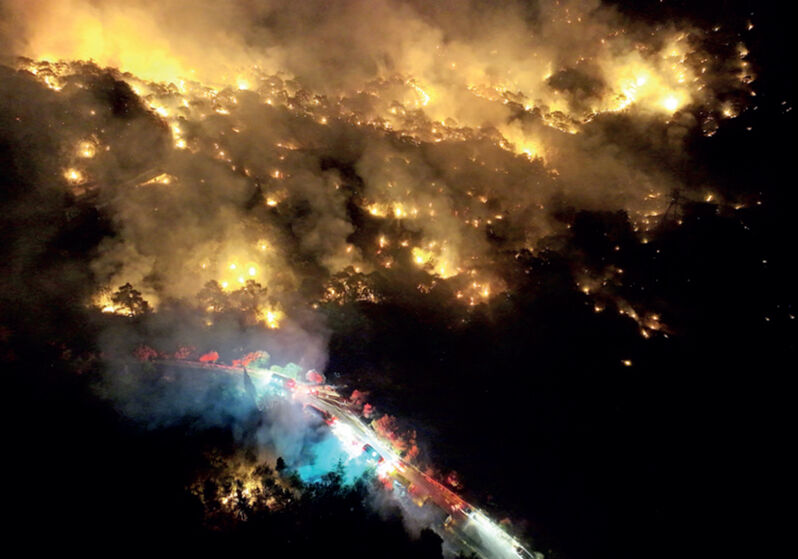 Ciğerlerimiz yandı! Bu manzaranın sebebi: Piknik-sigara-anız Ciğerlerimiz yandı! Bu manzaranın sebebi: Piknik-sigara-anız - 3. Resim