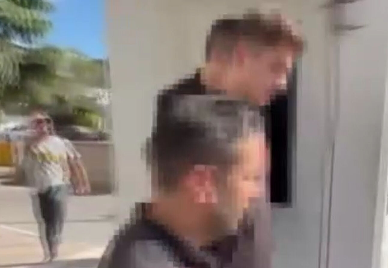 Eyüpsultan'da suç makinesi bu sefer otoparkı hedef aldı! 10 araca zarar verip kaçtı - 2. Resim