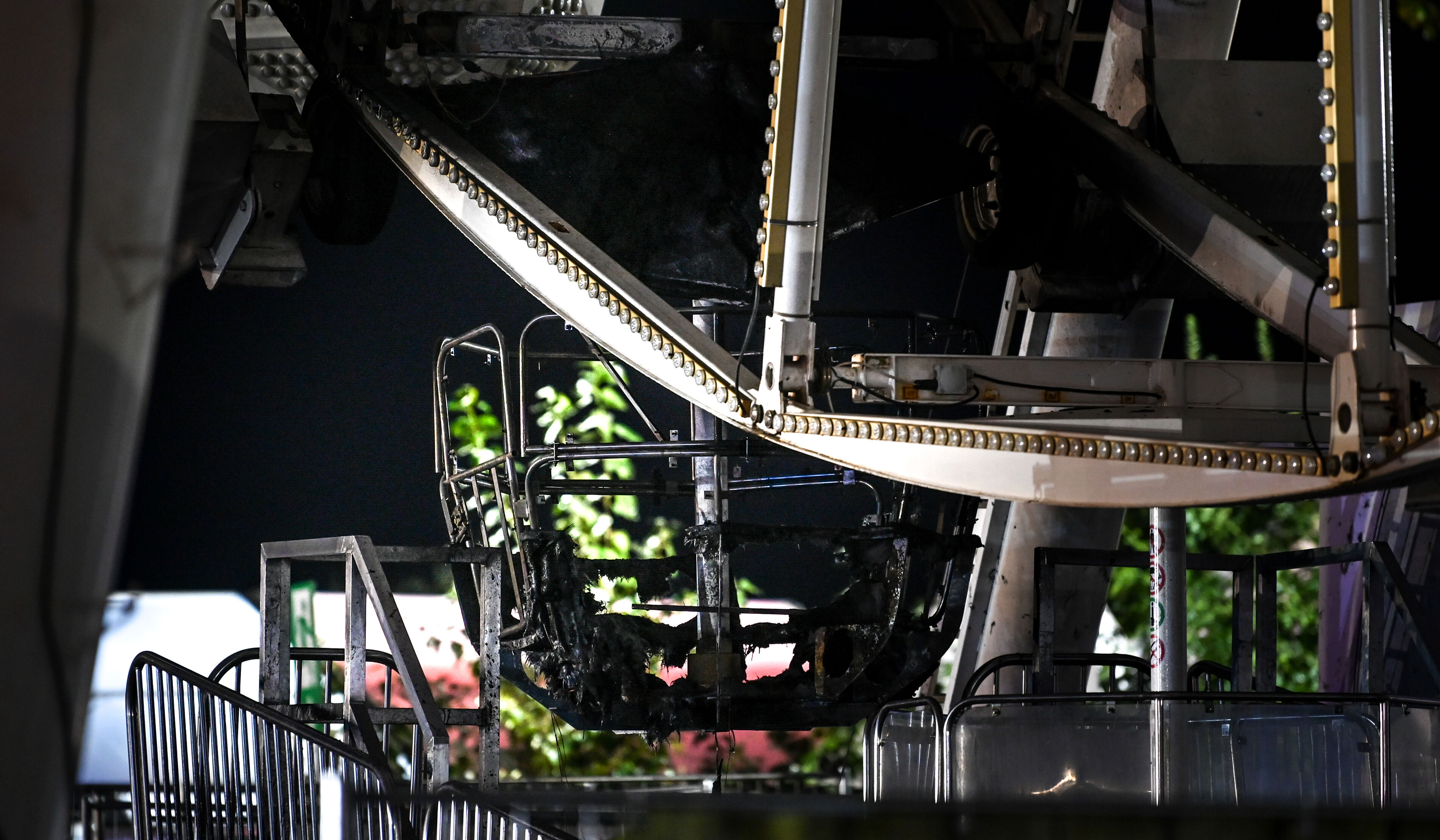 Festivalde dönme dolap faciası! Çıkan yangında çok sayıda yaralı var - 1. Resim