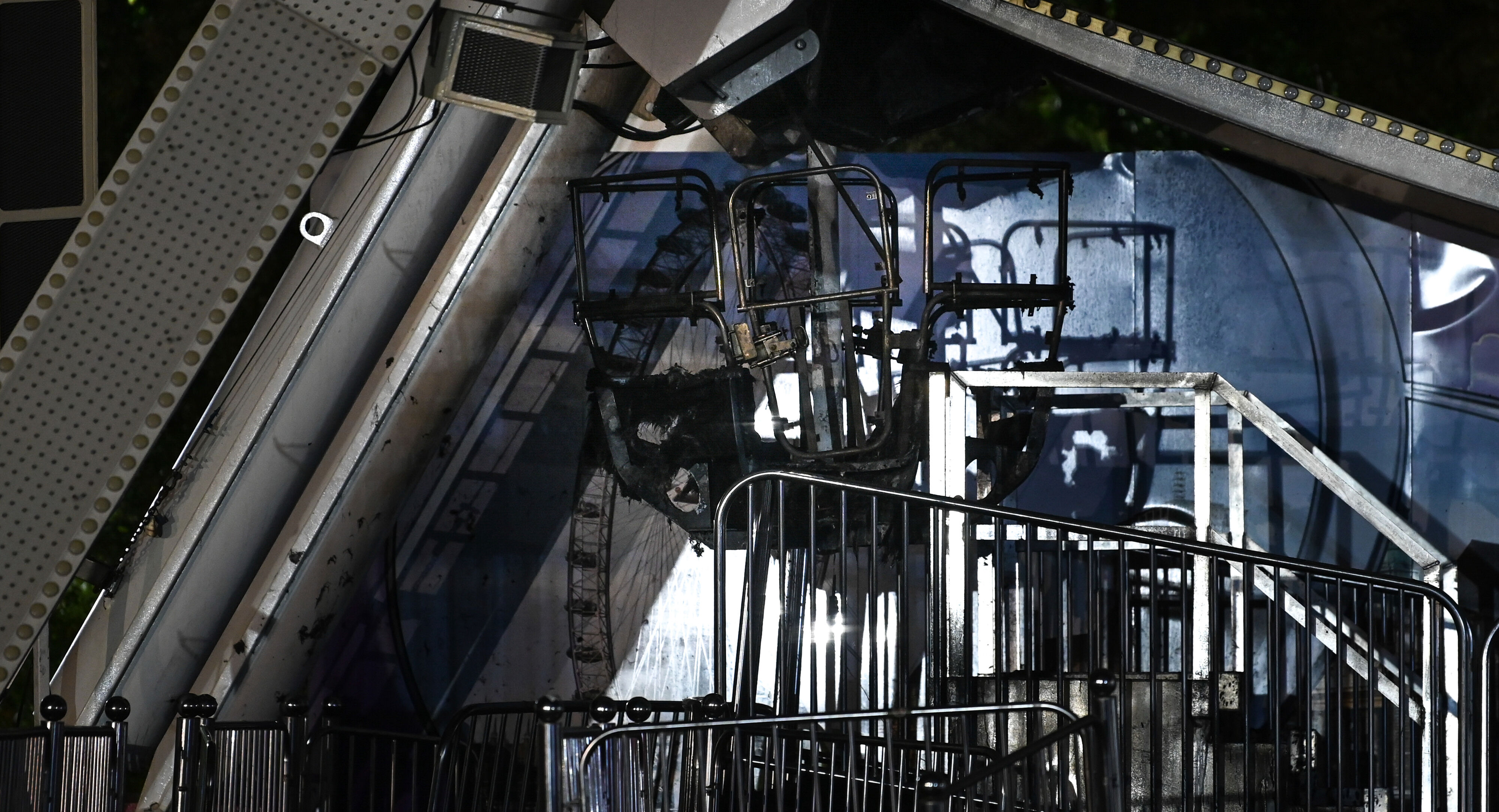 Festivalde dönme dolap faciası! Çıkan yangında çok sayıda yaralı var - 2. Resim