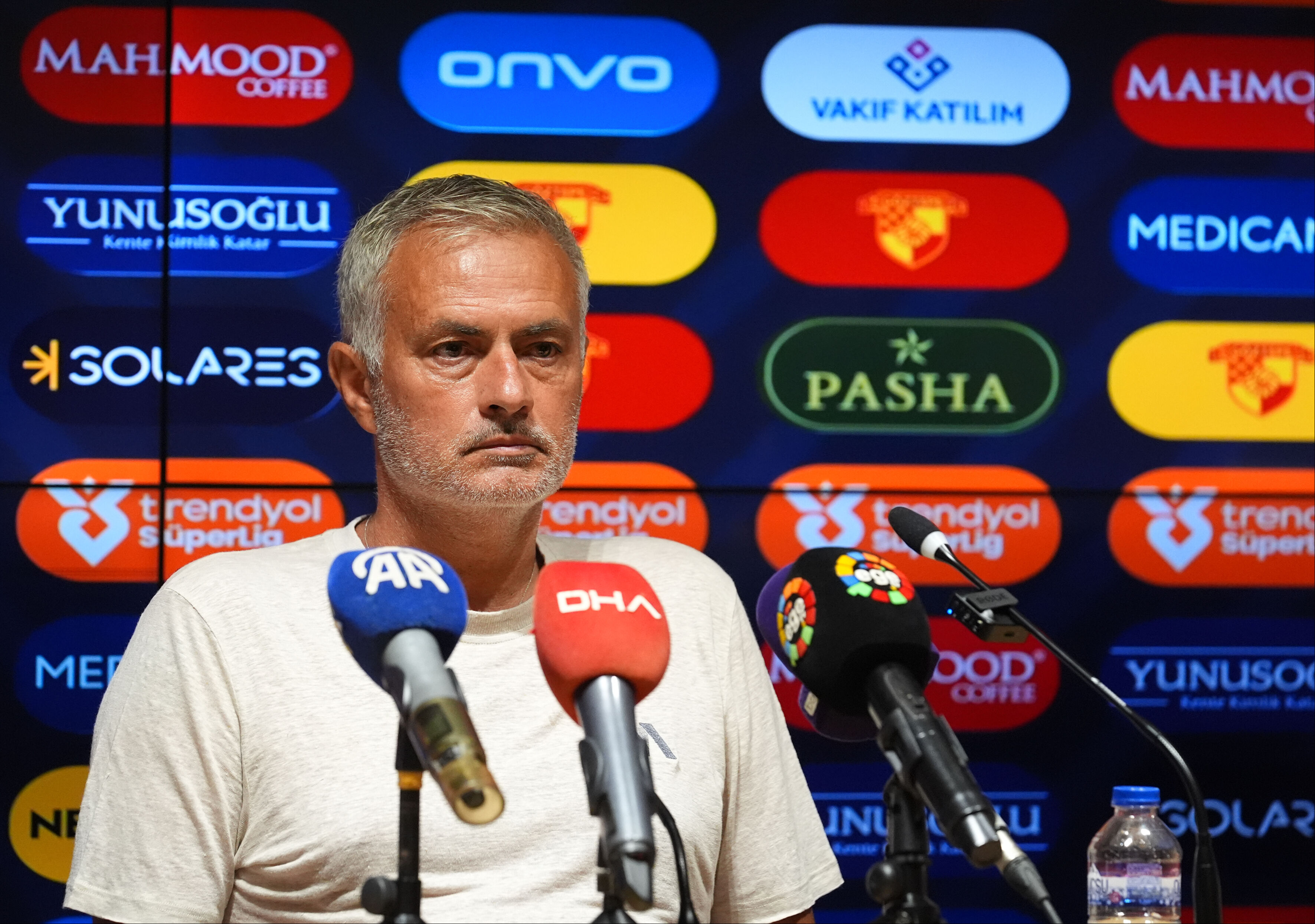 Göztepe beraberliği sonrası Mourinho'ya eleştiri! Spor yazarları ne dedi? - 7. Resim