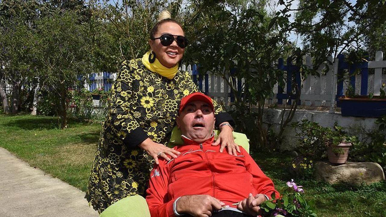 Oğlunun vefatından sonra Safiye Soyman'dan olay karar! Sosyal medyayı ikiye böldü - 1. Resim