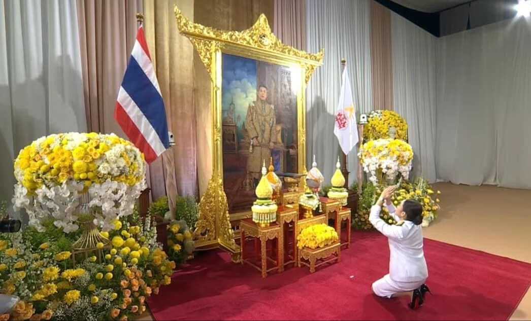 Tayland'ın en genç Başbakanı Paetongtarn Shinawatra göreve başladı! Törende ayin yapıldı - 1. Resim