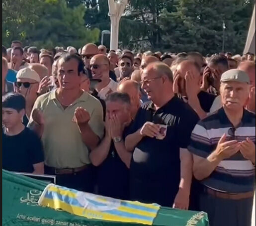 Tuncay Akça'nın cenazesine katılan oyuncu gözyaşlarına boğuldu - 3. Resim