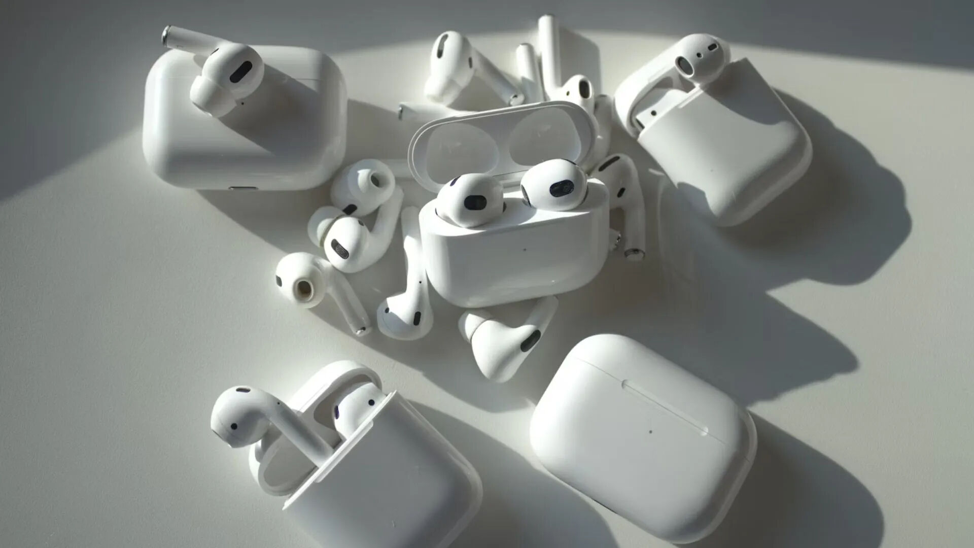 Apple, yeni AirPods'larını tanıtmaya hazırlanıyor! AirPods 4 ne zaman tanıtılacak? - 2. Resim