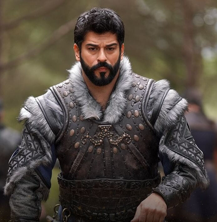 Bodrum'da dev yatırım! Burak Özçivit'in dizilerden aldığı ücret gündem oldu! Bodrum'da dev yatırım! Burak Özçivit'in dizilerden aldığı ücret gündem oldu! - 1. Resim