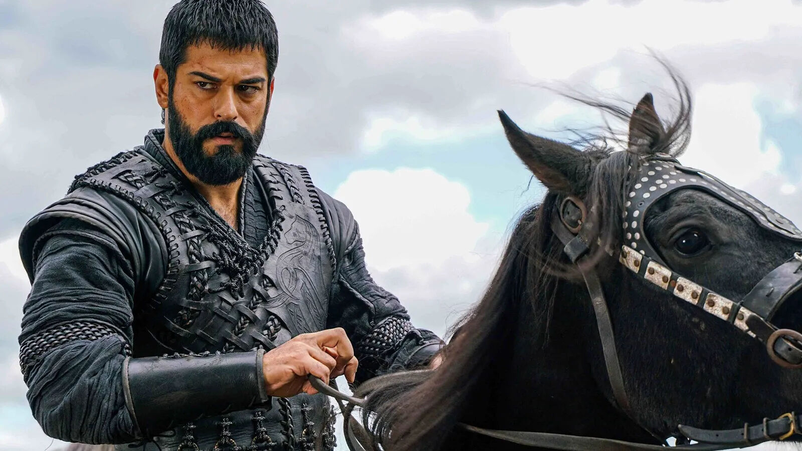 Bodrum'da dev yatırım! Burak Özçivit'in dizilerden aldığı ücret gündem oldu! Bodrum'da dev yatırım! Burak Özçivit'in dizilerden aldığı ücret gündem oldu! - 2. Resim