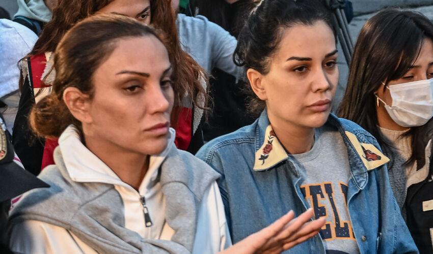 Tahliye olan Dilan Polat sevinç çığlıkları attı! İşte ilk görüntüler… Dilan Polat tahliye edildi! İşte ilk görüntüler… - 1. Resim