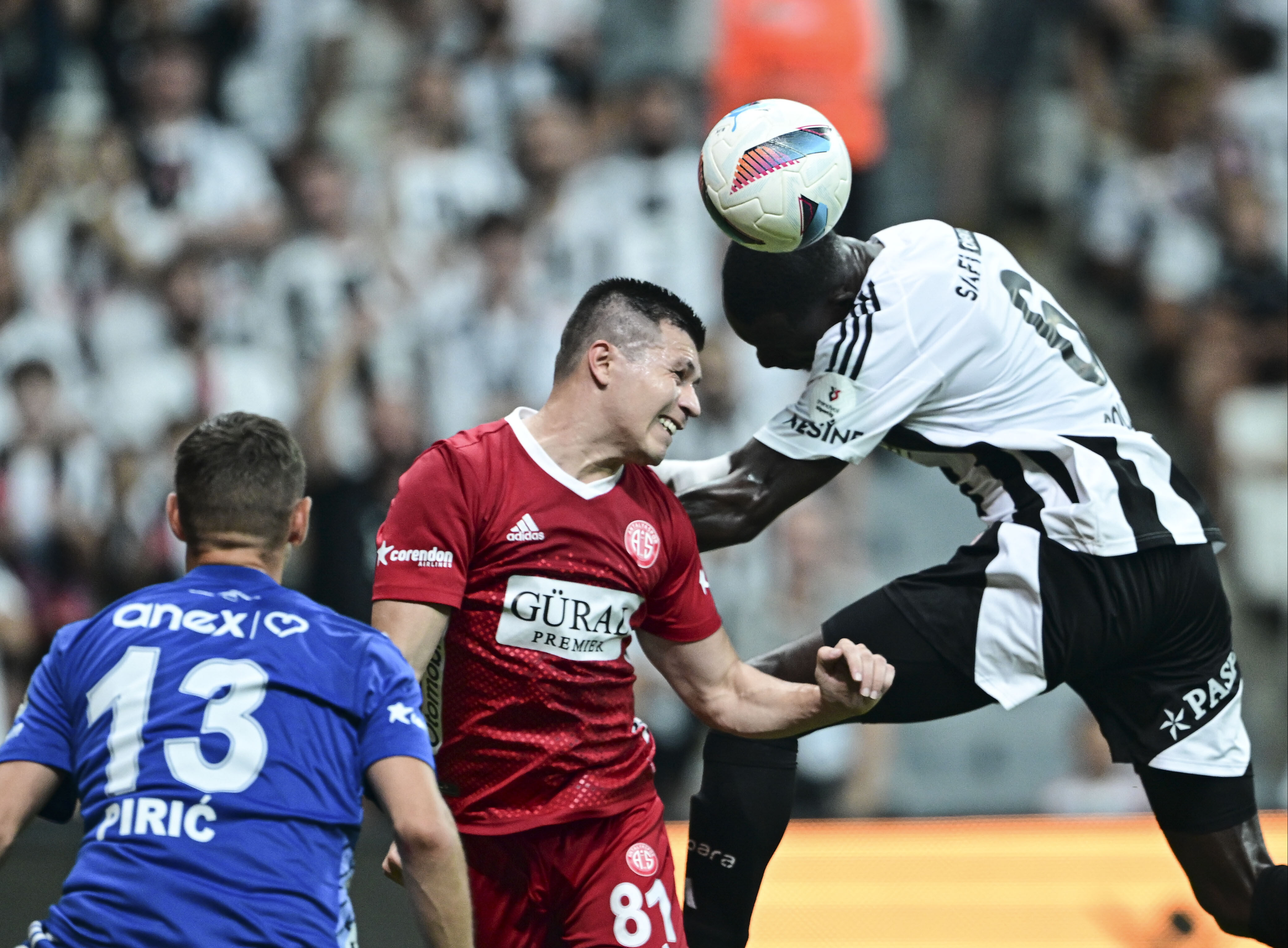 Kartal neşe dolu! Antalya'yı yıktı, ligde 2'de 2 yaptı - 1. Resim