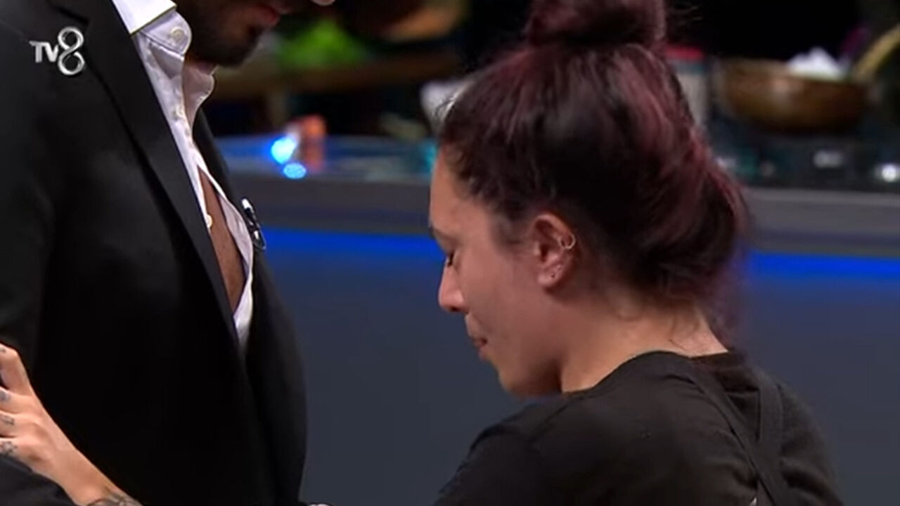 MasterChef’te elenen kişi belli oldu! Sonucu duyan yarışmacı fenalık geçirdi - 4. Resim
