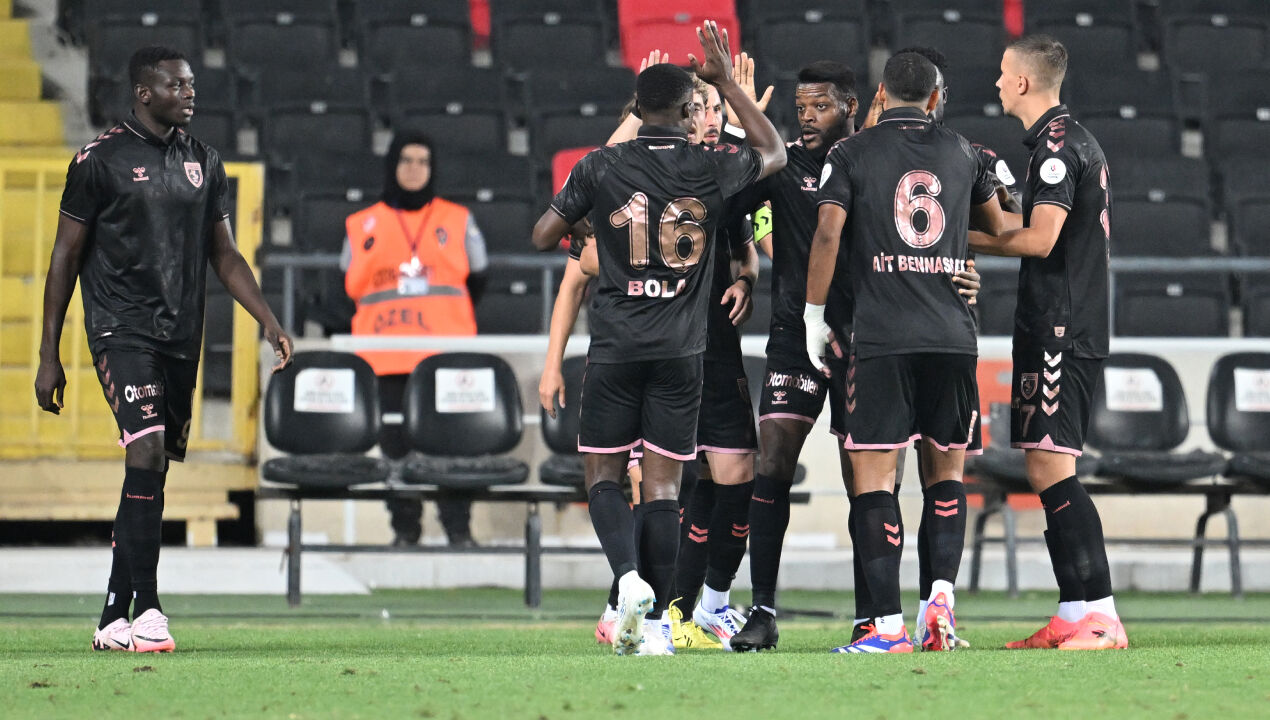 Samsunspor, Gaziantep'te 3 puanın sahibi oldu! Galibiyet golü Holse'den geldi Samsunspor, Gaziantep'te 3 puanın sahibi oldu! Galibiyet golü Holse'den geldi - 1. Resim