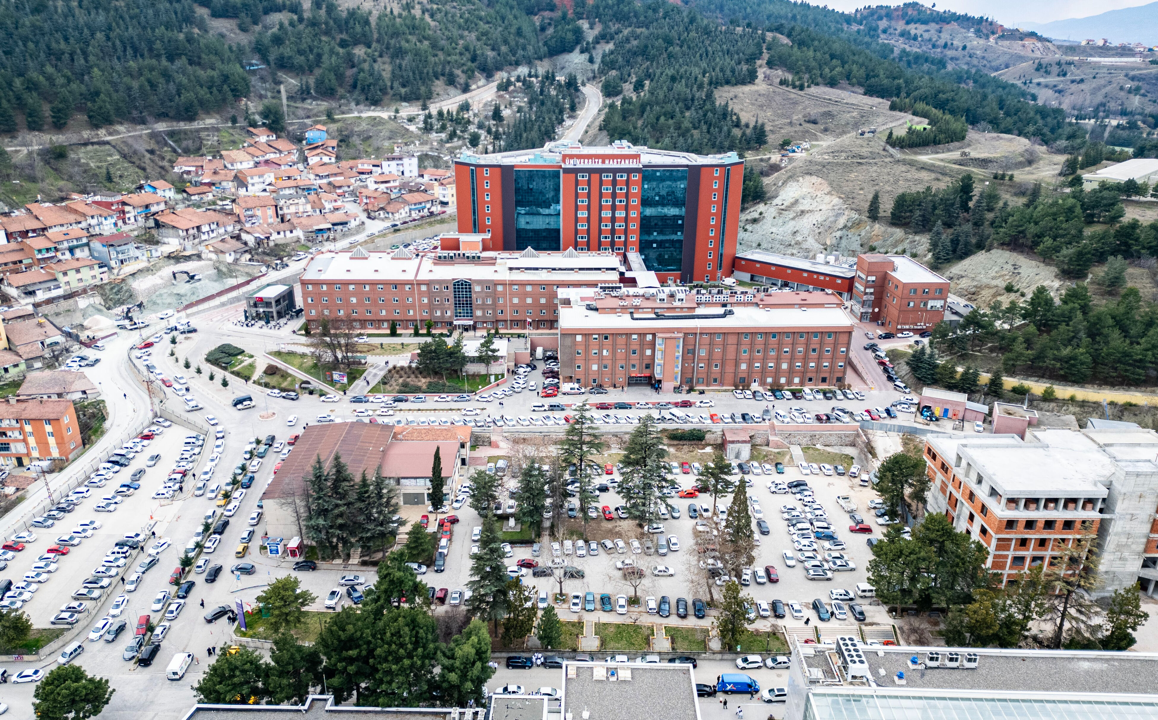 Üniversitede skandal! Her şey cuma namazına gitmesiyle başladı, başına gelmeyen kalmadı Üniversitede skandal! Her şey cuma namazına gitmesiyle başladı, başına gelmeyen kalmadı - 2. Resim