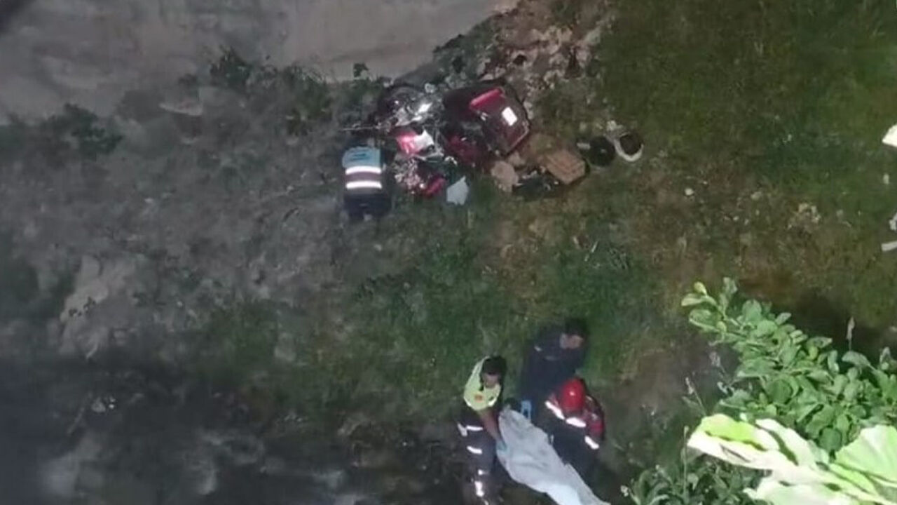 Uzungöl’de korkunç ölüm! Suudi turist motosiklet ile dereye uçtu - 1. Resim