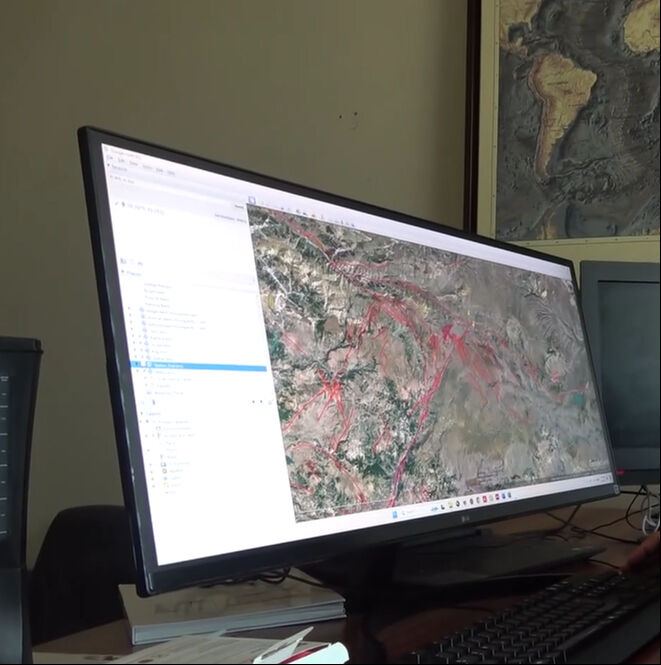 Bingöl'deki deprem sonrasında Dr. Kenan Akbayram'dan büyük deprem uyarısı - 4. Resim