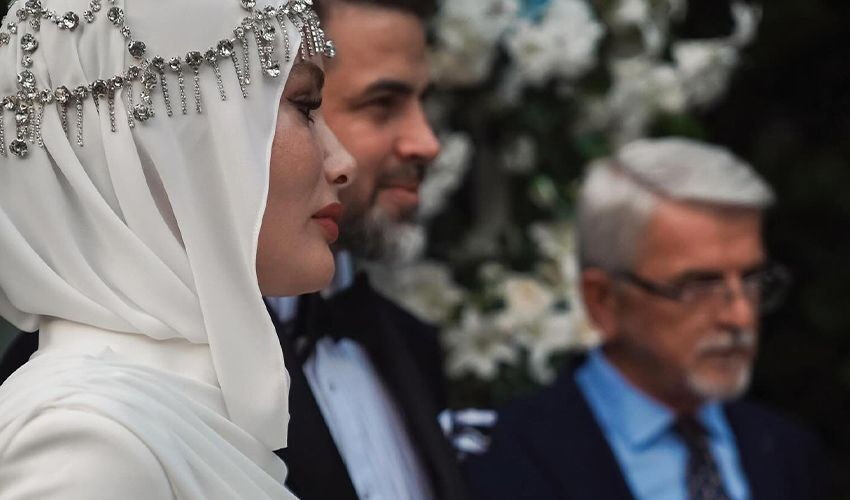 Gamze Özçelik’ten eşi Reshad Strik’e övgü dolu sözler! Hayranları yorumsuz bırakmadı - 3. Resim