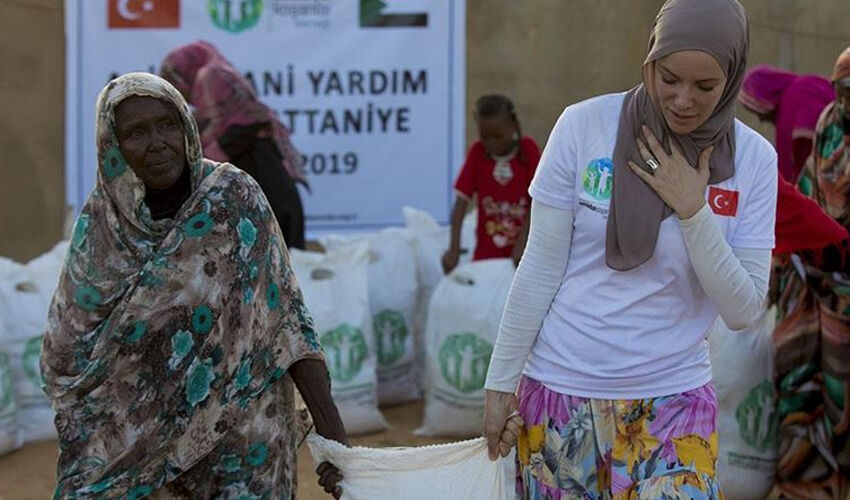 Gamze Özçelik’ten eşi Reshad Strik’e övgü dolu sözler! Hayranları yorumsuz bırakmadı - 4. Resim